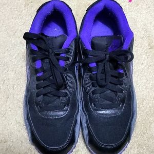 Women's Nike Air Max 90, Black, Purple & Grey, Size 8
